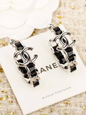 🍓🍓Chanel Silver Chain & Black Resin Double C Stud Earrings🍇🍇